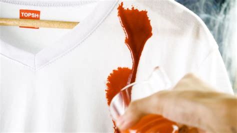 best way to splatter fake blood on clothes|How to Put Fake Blood on a Shirt .